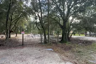 345 Ridgeview E, Winter Haven, FL 33880 - Photo 1