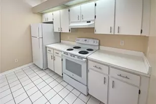 2843 Thaxton Dr, Palm Harbor, FL 34684 - Photo 11