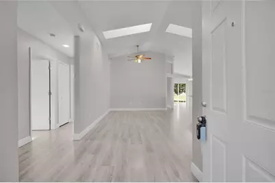 608 Bohannon Boulevard, Orlando, FL 32824 - Photo 9