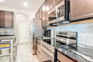 237 Walkers Point Dr, Auburndale, FL 33823 - Photo 11