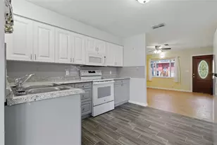 7214 Oakwood Dr, New Port Richey, FL 34652 - Photo 5