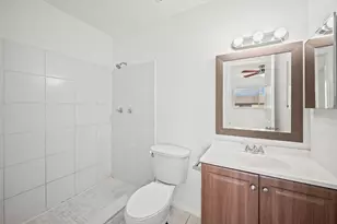 655 E Rosewood Ln, Tavares, FL 32778 - Photo 15