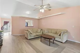 502 S Dixie Dr, Howey in the Hills, FL 34737 - Photo 9