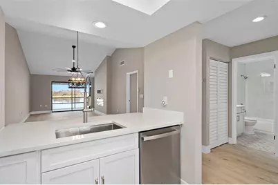 4113 Fairview Vista Point #309, Orlando, FL 32804 - Photo 11