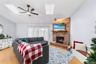 7604 Castle Bay Ct, Orlando, FL 32835 - Photo 3