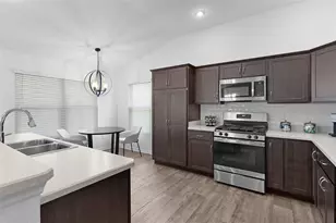 3848 Stephanie Wy, The Villages, FL 32163 - Photo 9