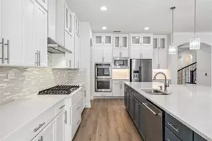 10819 Savona Way, Orlando, FL 32827 - Photo 9