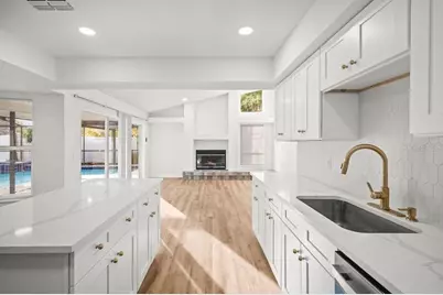 3215 Pine Club Drive, Plant City, FL 33566 - Photo 13