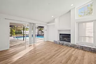 3215 Pine Club Dr, Plant City, FL 33566 - Photo 11