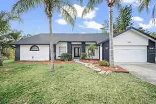 3215 Pine Club Dr, Plant City, FL 33566 - Photo 1