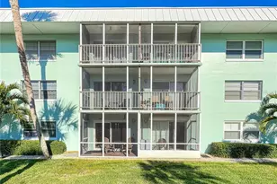 325 N Causeway, New Smyrna Beach, FL 32169 - Photo 3