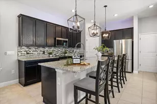 2135 Standing Rock Cir, Oakland, FL 34787 - Photo 7