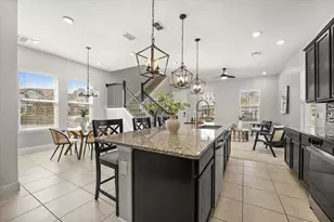 2135 Standing Rock Cir, Oakland, FL 34787 - Photo 9