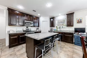 124 Maravilla Way, Groveland, FL 34736 - Photo 5