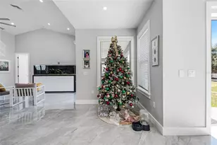 2502 Lake Front Dr, Lake Wales, FL 33898 - Photo 15