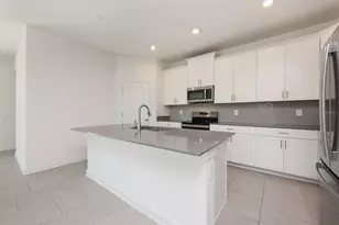 3135 Camden Wy, Davenport, FL 33837 - Photo 9