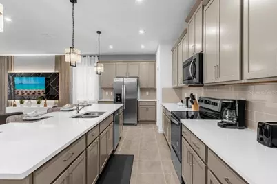 9139 Turquoise Wave Cove, Kissimmee, FL 34747 - Photo 5