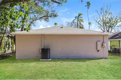 2045 14th Street S, Saint Petersburg, FL 33705 - Photo 15