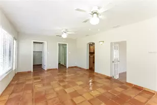 2035 Goldenrod St, Sarasota, FL 34239 - Photo 5