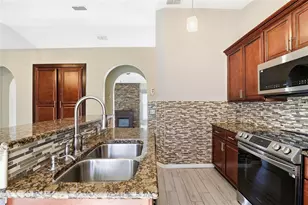 10517 Rocking A Run, Orlando, FL 32825 - Photo 3