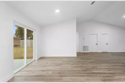 860 S Grove Street, Eustis, FL 32726 - Photo 37