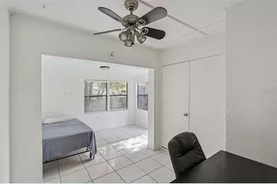 732 Golden Sunshine Circle, Orlando, FL 32807 - Photo 9