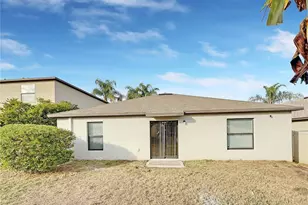 10113 RoseMary Leaf Ln, Riverview, FL 33578 - Photo 5