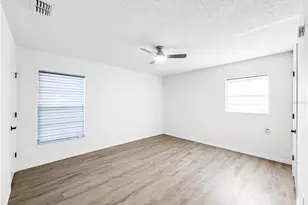 6130 Calendar Ct W, Lakeland, FL 33812 - Photo 9