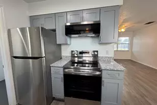 2210 Musselwhite Ave, Orlando, FL 32804 - Photo 11