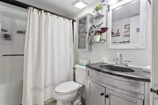 1208 Darcy Rd, Lady Lake, FL 32159 - Photo 25