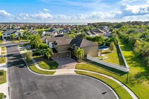 4306 Biscayne Cove Ct, Kissimmee, FL 34744 - Photo 1