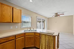 1220 Heather Lake Dr, Orlando, FL 32824 - Photo 9