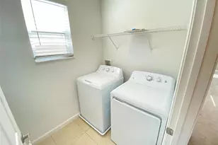 258 Bella Prestwick Blvd, Davenport, FL 33837 - Photo 5