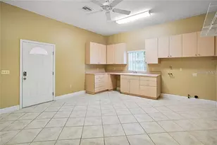 627 Yorktown Dr, Leesburg, FL 34748 - Photo 11