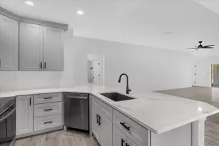 4015 W Indian Rock, Dunnellon, FL 34433 - Photo 3