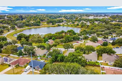 697 Winding Lake Drive, Clermont, FL 34711 - Photo 3