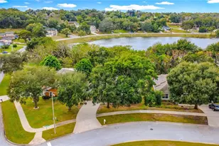 697 Winding Lake Dr, Clermont, FL 34711 - Photo 5