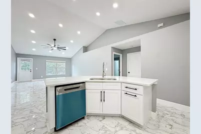 697 Winding Lake Drive, Clermont, FL 34711 - Photo 13