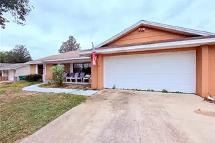 1810 Hallcrest Dr, Deltona, FL 32725 - Photo 3