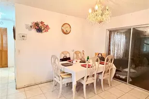 1810 Hallcrest Dr, Deltona, FL 32725 - Photo 9