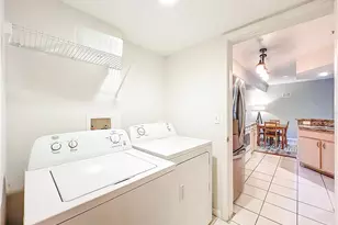 12602 Crest Springs Ln, Orlando, FL 32828 - Photo 33