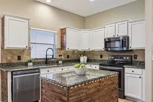 9831 Secret Cove Ln, Orlando, FL 32832 - Photo 29