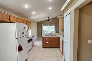 2734 Eagle Canyon Dr S, Kissimmee, FL 34746 - Photo 3