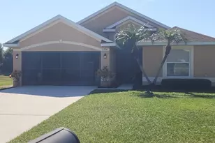 2734 Eagle Canyon Dr S, Kissimmee, FL 34746 - Photo 1