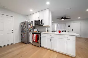 768 California Woods Cir, Orlando, FL 32824 - Photo 9