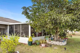 601 Club Cir, Lakeshore, FL 33854 - Photo 47