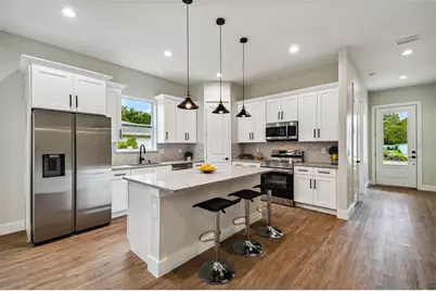 2061 19th Avenue SW, Largo, FL 33774 - Photo 7