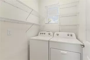 5420 Sunshine Dr, Wildwood, FL 34785 - Photo 9