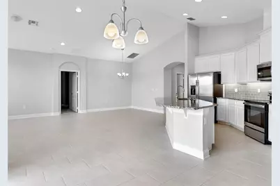 17014 Crestmont Boulevard, Clermont, FL 34711 - Photo 5