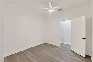 96 W Esther St, Orlando, FL 32806 - Photo 37